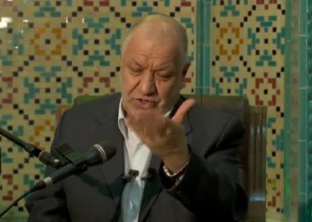 فرمود( امام رضا علیه السلام ) : اگر کسی بیاد منو زیارت کنه من سه جا میام زیارتش میکنم  چقدر هم احتیاج داریم ما این سه جا رو. تو قیامت سه تا مرحله است از همه ی مراحل سخت تره یکی   « عند تطایر الکتب »  یکی «عند المیزان» یکی «عند الصراط» …